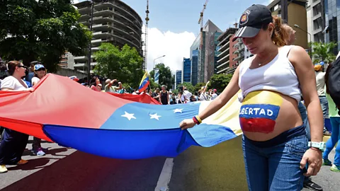 Смотреть порно девственницами онлайн без регистрации