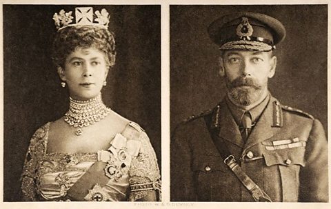 Portraits of Queen Mary and King George V sent to British Armed Forces Christmas 1914