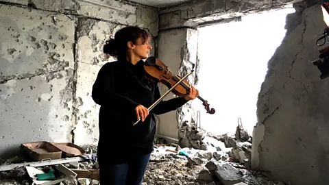 Anastasia Magazova Marina Bondas gives concerts in private homes, shopping malls, hospitals, orphanages and refugee centres (Credit: Anastasia Magazova)