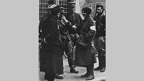 What did women do on the front line in World War One? - BBC Bitesize