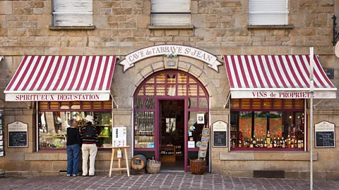 incamerastock/Alamy Yannick Heude, proprietor of the St-Malo wine shop Cave de l'Abbaye St-Jean, has been aging wine in the sea for 15 years (Credit: incamerastock/Alamy)