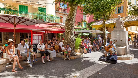 Rostislav Glinsky/Alamy Not only is ‘Je suis excité’ not the appropriate way to convey excitement in France, but there seems to be no real way to express it at all (Credit: Rostislav Glinsky/Alamy)
