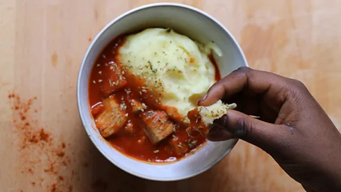 Getty Low-GI breakfasts like porridge (or Ghanaian fufu, made from ground plantains and cassava) may be better for those with diabetes (Credit: Getty)