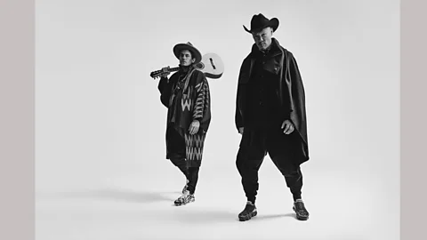 Thomas Welch, The Incomplete Highsnobiety Guide, gestalten 2018 John Mayer and Errolson Hugh appeared in a campaign for Nike Air VaporMax Moc 2 (Credit: Thomas Welch, The Incomplete Highsnobiety Guide, gestalten 2018)
