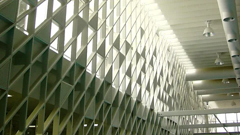 Riken Yamamoto Steel mesh wall at Hakodate Future University (Credit: Riken Yamamoto)