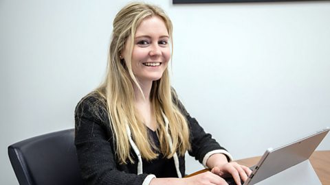 Chloe: financial advisor on a graduate scheme