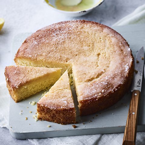 Vegan lemon drizzle