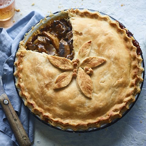 Mushroom and ale pie