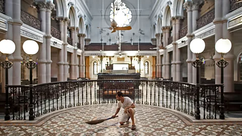 Allison Joyce/Getty Images Muslims care for the synagogues in Kolkata, India