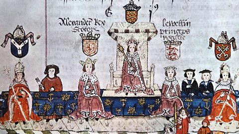 Edward I yn eistedd ar ei orsedd gyda Llywelyn ab Gruffydd, Brenin Alexander I o'r Alban, esgobion a phobl eraill yn eistedd naill ochr iddo.