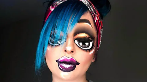 Vicky Banham The ultimate "Bratzdoll" makeup tutorial (Credit: Vicky Banham)