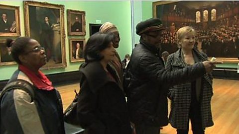 Visiting a gallery: Reading about paintings