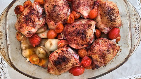 Chicken, veg and potato traybake