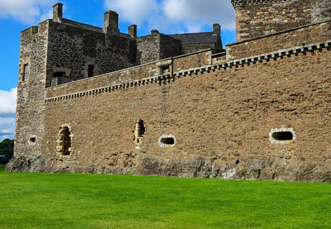 Horizontal gunloops at Blackness Castle