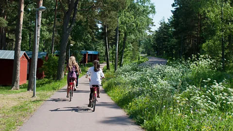 Alamy New laws will let Finns start and finish early, “bank” time off and make time for exercise (Credit: Alamy)