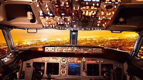 Getty Images Cockpit of airliner (Credit: Getty Images)