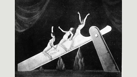 Feral House ‘Slide on the razor’, 1923, performance as part of the ‘Under and Over’ Haller Revue, Berlin (Credit: Feral House)