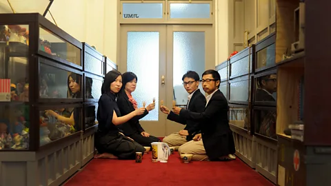 Kiyoe Akechi A tea gathering held in an antique shop in Osaka (credit: Kiyoe Akechi)