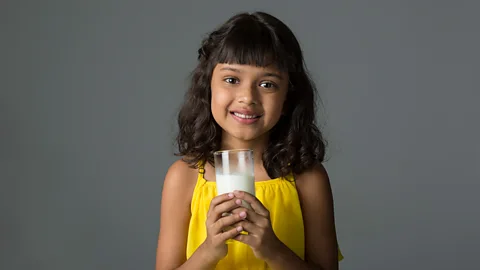 Children shorter if they drink non-cow's milk, study suggests