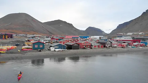 Werner Hoffmann Isolated on the polar archipelago of Svalbard at 78 degrees north, Longyearbyen is the world’s northernmost permanent settlement (Credit: Werner Hoffmann)