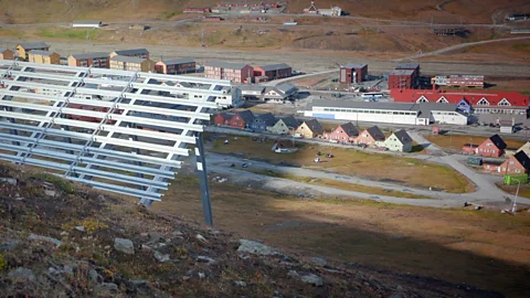 Werner Hoffmann avalanche barrier at Longyearbyen, Svalbar, Norway (Credit: Werner Hoffmann)