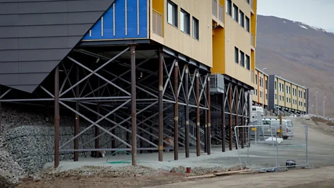 Werner Hoffmann house construction using steel pilings into the permafrost Longyearbyen Svalbard Norway (Credit: Werner Hoffmann)