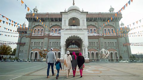 Nirvair and her family visiting their gurdwara which has been specially decorated for Guru Nanak Gurpurb.