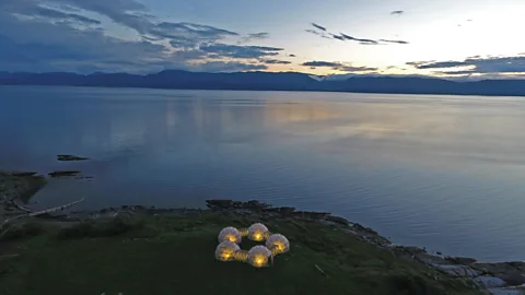 Michael Pinsky/ Thor Nielsen/Cape Farewell Artist Michael Pinsky’s Pollution Pods recreate the air quality and chemical make-up of five cities, bringing smog into geodesic domes