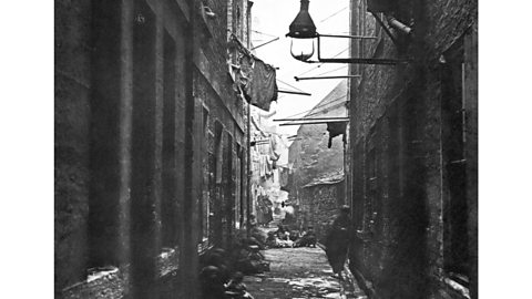 A Glasgow slum, photographed in 1868