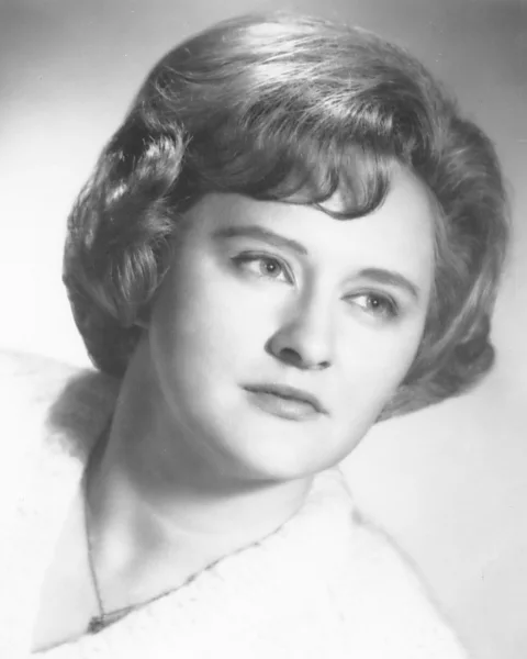 Getty Images Wilma Burgess had several hits in the 1960s, and avoided ‘playing straight’ (Credit: Getty Images)