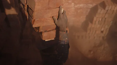 Alamy Some brick factories in India and other parts of South Asia use forced labour, so you can help identify sites where this might be happening (Credit: Alamy)