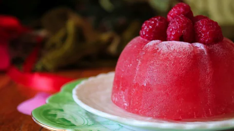 Annabelle Utrecht Strawberries Pavlova was an Edwardian-period glacé served with a garnish of raspberries (Credit: Annabelle Utrecht)
