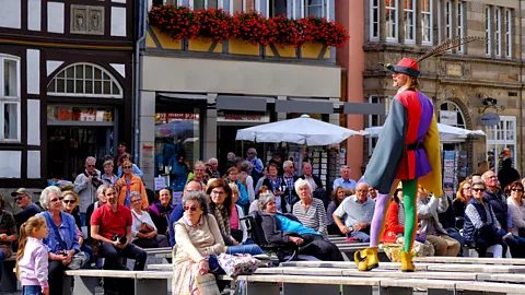 Mano Kors/Alamy Michael Boyer dresses up as the Pied Piper incarnate and leads tours of Hamelin, Germany (Credit: Mano Kors/Alamy)