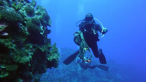 Municipalidad de Rapa Nui Local divers are undertaking a seabed restoration project, as islanders apply self-care principles to their surroundings (Credit: Municipalidad de Rapa Nui)