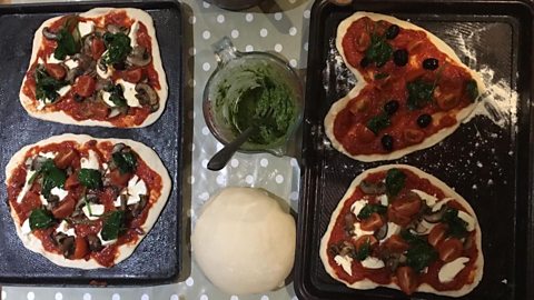 Student pizzas.