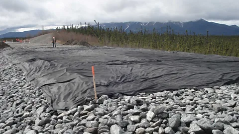 Brian Mercier A simple approach involves building with large stones that have gaps between (Credit: Brian Mercier)