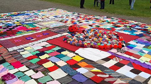 BBC Radio Solent - Steve Harris, Dorset Breakfast 25/03/2021, Isolation and  loneliness - the symbolism behind a giant blanket created for Comic Relief