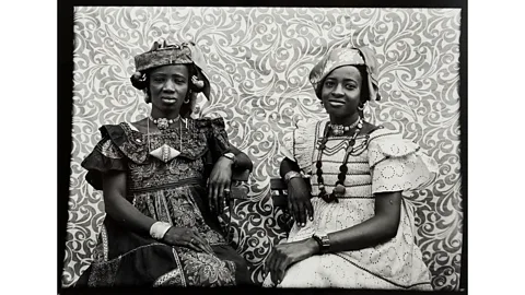 Seydou Keita/SKPE-Courtesy CAAC- The Pigozzi Collection African master photographer Seydou Keita captured this image in Mali in the mid 1950s (Credit: Seydou Keita/SKPE-Courtesy CAAC- The Pigozzi Collection)