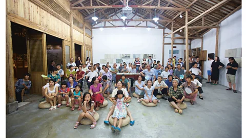 Zhu Rui Artist Ou Ning worked with the Bishan commune in Anhui Province (Credit: Zhu Rui)