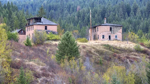 GeoStock/Getty Images The Doukhobors once thrived in dozens of agrarian villages in Canada, some of which now lie in ruins (Credit: GeoStock/Getty Images)