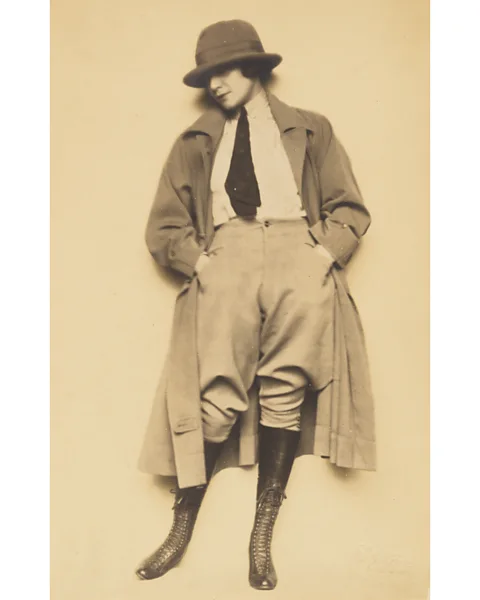 National Gallery of Art, Washington In the iconic 1921 portrait of Mariette Pachefor, the photographer Mme d'Ora has used her signature dramatic lighting (Credit: National Gallery of Art, Washington)
