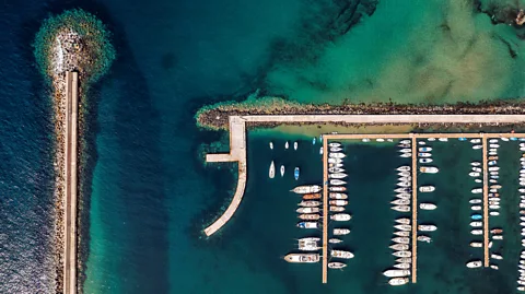 Getty Images A landslide on the slopes of Marsili could cause a 20m-high (66ft) wave travelling towards the coast of the Bay of Naples (Credit: Getty Images)