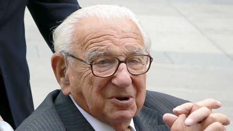 Focus image: Sir Nicholas Winton in Prague to recieve an award