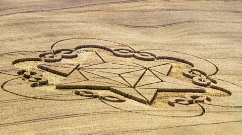 Krzysztof Dac/Getty Images Crop circle in Wiltshire, UK