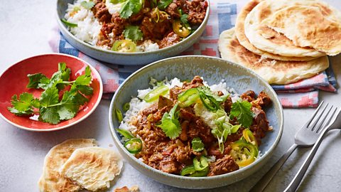 Beef cashew vindaloo