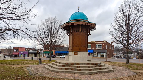 Stefanie Ellis Little Bosnia is home to an ornate fountain replica of the Sebilj in Sarajevo (Credit: Stefanie Ellis)