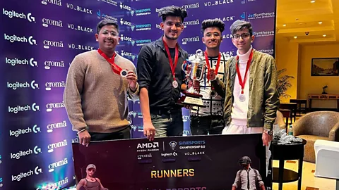 7Sea The 7Sea team celebrate a prize – Prince is in the dark shirt in the centre (Credit: 7Sea)