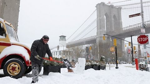 US East Coast Blanketed By 'bombogenesis' Snowstorm - BBC News