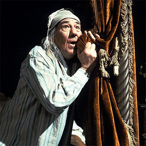 Michael Horden as Ebenezer Scrooge in a TV adaptation of A Christmas Carol.