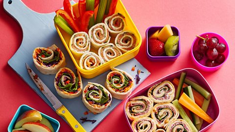 pinwheel wraps in lunchboxes